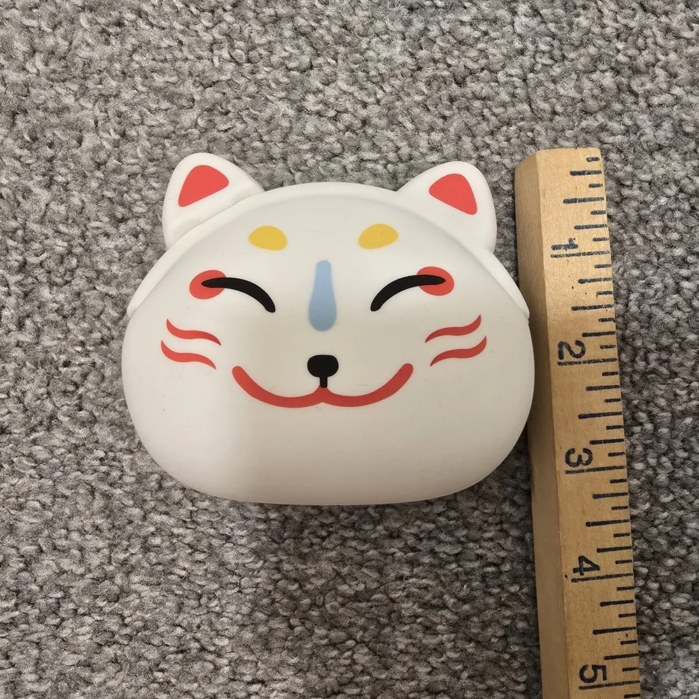 P&G Design Mimi Pochi Silicone Coin Purse Small Lightweight Fun Colorful